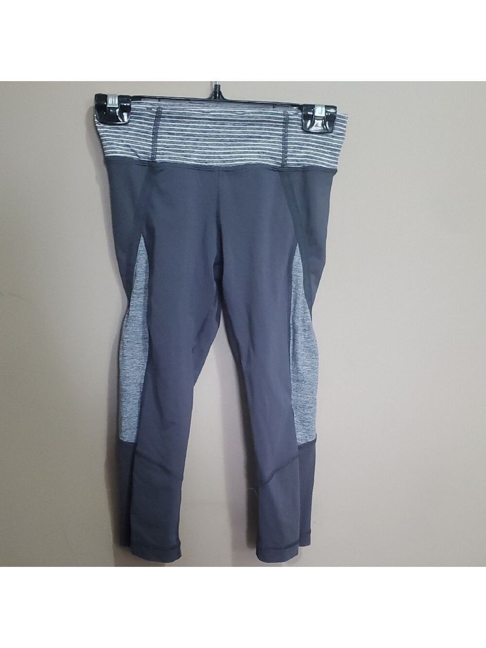 Lululemon Run Inspire Gray With Stripes Leggings Size 2